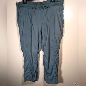 The North Face Pants Women's Extra Large Olive Green Joggers Nylon High Rise